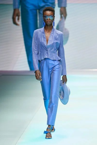Look 93